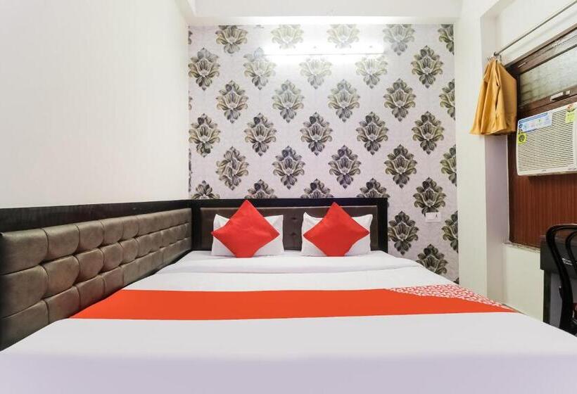 Quarto Triplo Clássico, Oyo 70617 R.c. Inn