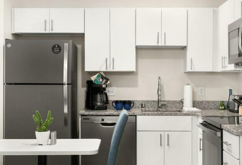 Люкс, Waterwalk Extended Stay By Wyndham Minneapolis   Plymouth