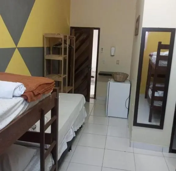 Economy Quadruple Room, Pousada Meu Xodó