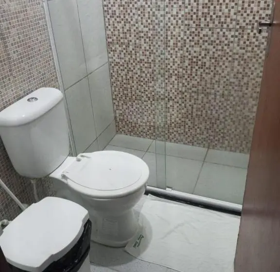 Economy Quadruple Room, Pousada Meu Xodó
