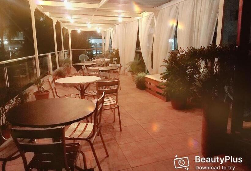 Deluxe Studio, Pousada Villarejo Guarujá