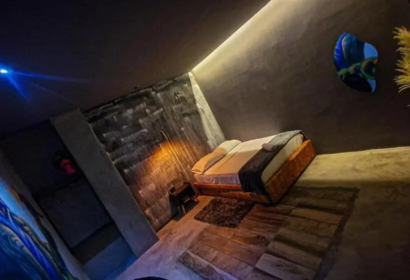 سوییت جونیور, Urban Hostal San Gil  Piscina Restaurante Bar