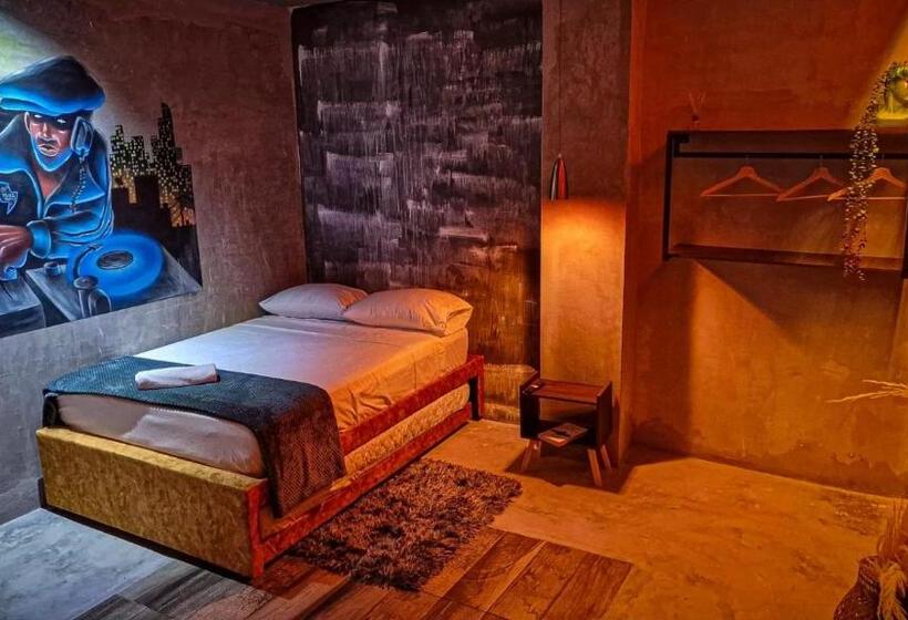 جناح جونيور, Urban Hostal San Gil  Piscina Restaurante Bar