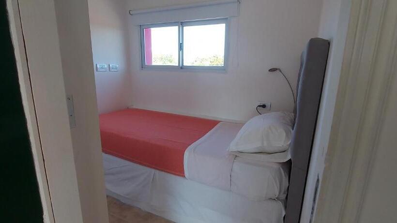 オーシャンビュースタンダードルームバルコニー付き, La Ramona Bed & Breakfast