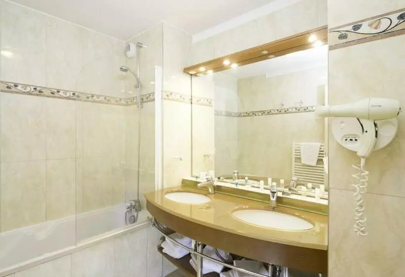 Huoneisto 2 Makuuhuonetta, Grand Geneve Residence Excellior