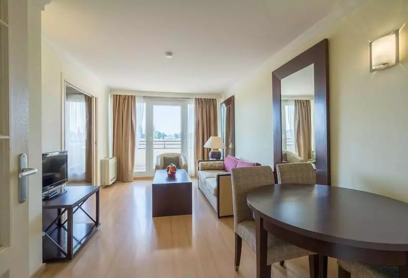 Huoneisto 2 Makuuhuonetta, Grand Geneve Residence Excellior