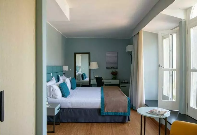 اتاق لوکس, Grand Hotel Portovenere