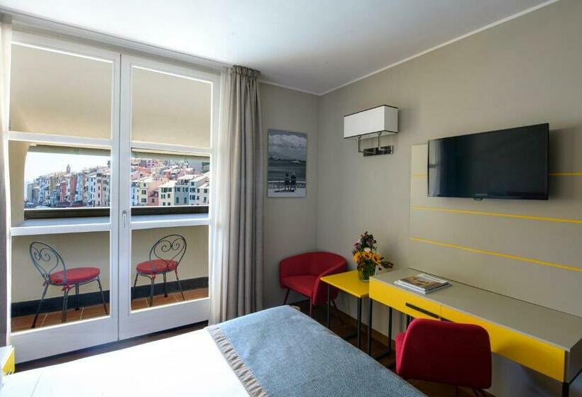 اتاق اجرایی با چشمانداز دریا, Grand Hotel Portovenere
