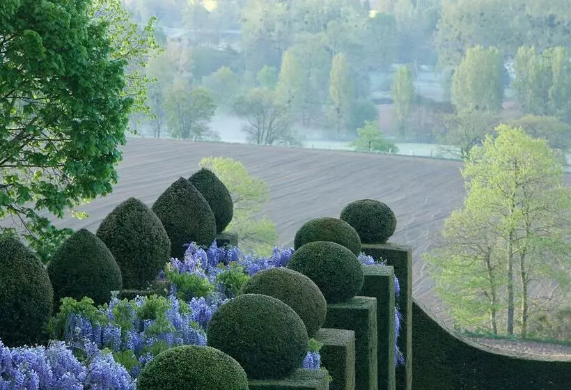 スイート, Château De La Ballue   Teritoria