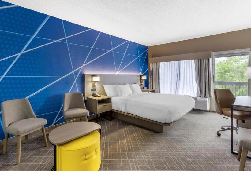 מיטת קינג בסוויטה, Comfort Inn Blythewood  North Columbia