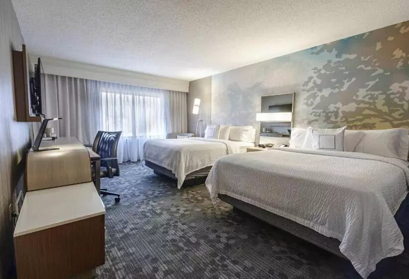 デラックスルーム, Courtyard By Marriott Cleveland Willoughby