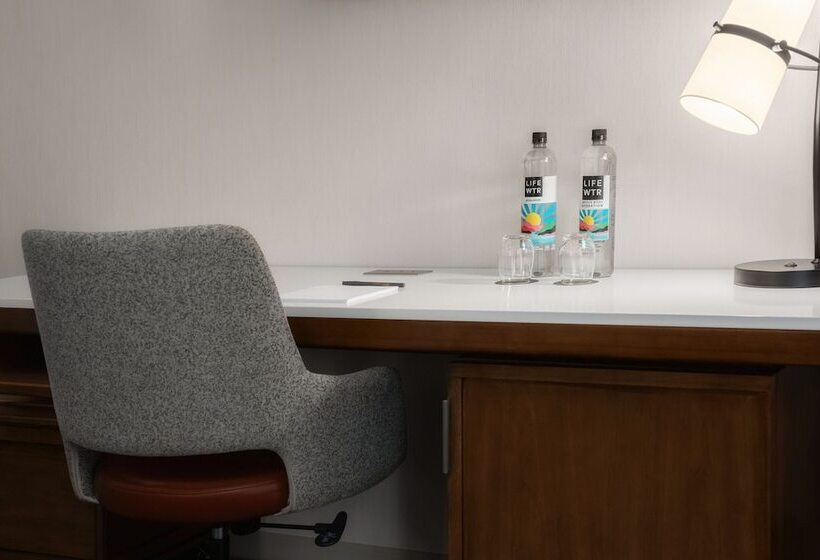 Номер Executive, Courtyard By Marriott Seattle Bellevue/downtown