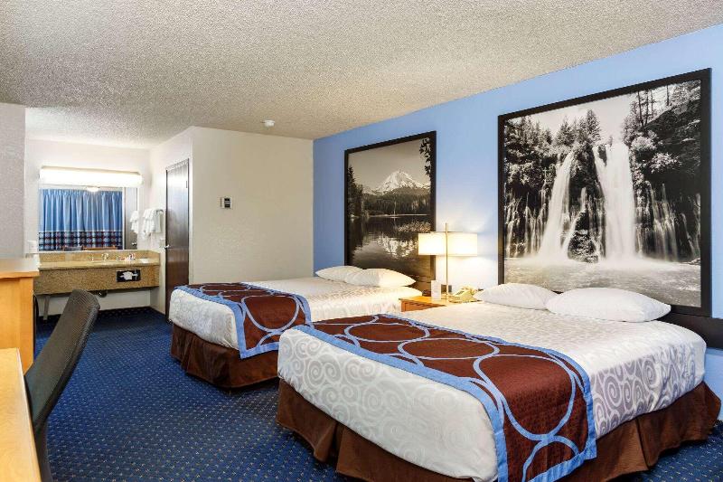 חדר סטנדרט לשלושה, La Rondinaia in Eurocongressi