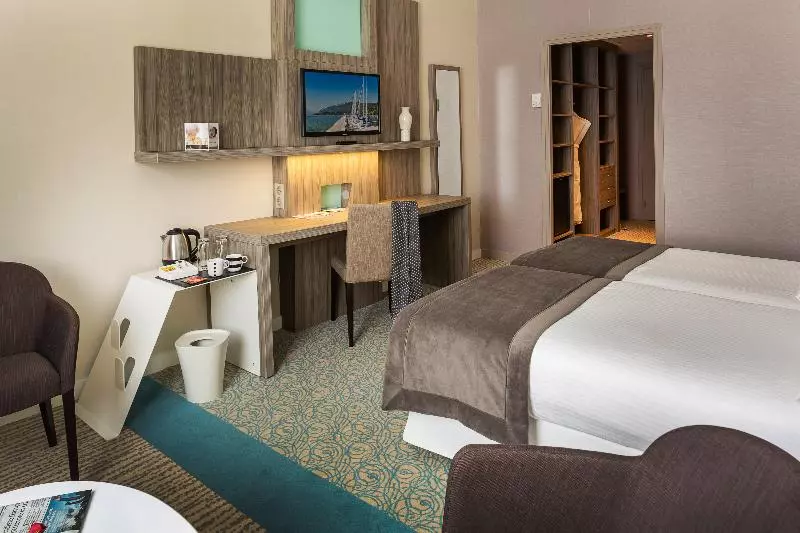 اتاق سوپریور, Golden Tulip Aix Les Bains Hotel & Spa