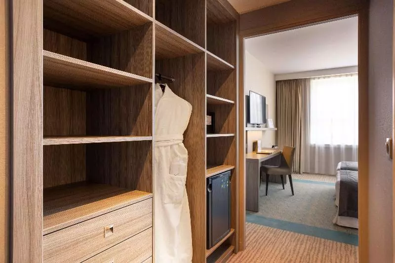 اتاق سوپریور, Golden Tulip Aix Les Bains Hotel & Spa