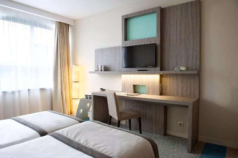 اتاق استاندارد, Golden Tulip Aix Les Bains Hotel & Spa