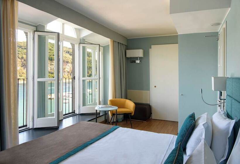 اتاق لوکس, Grand Hotel Portovenere