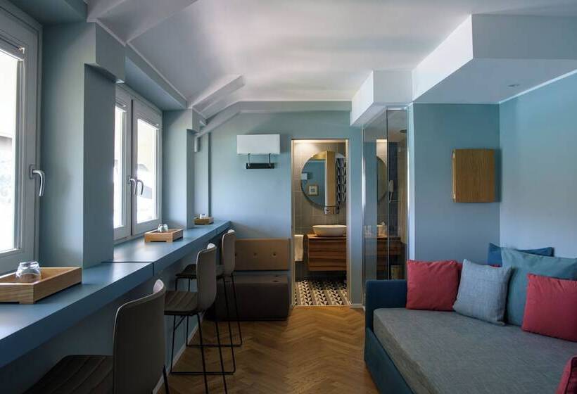 سوییت با چشمانداز دریا, Grand Hotel Portovenere