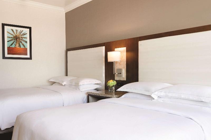 غرفة قياسية سرير ملكى, Hilton Los Angeles/san Gabriel