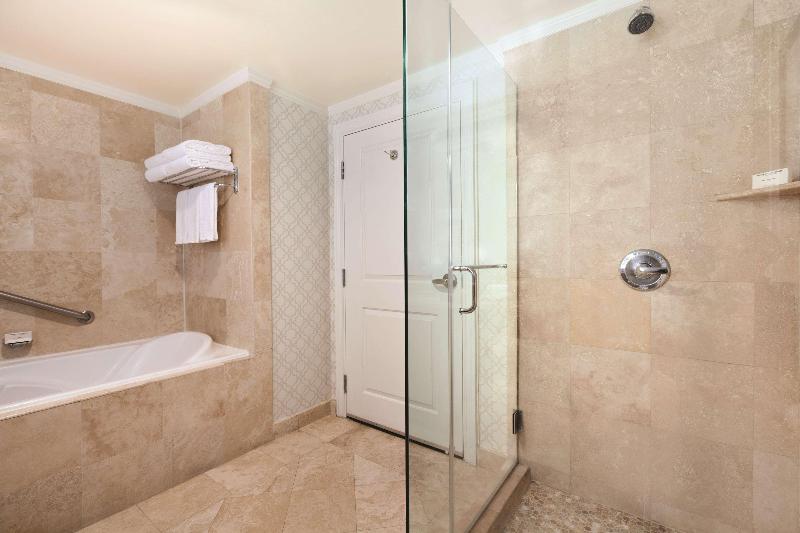 스위트 킹사이즈 침대, Hilton Los Angeles/san Gabriel
