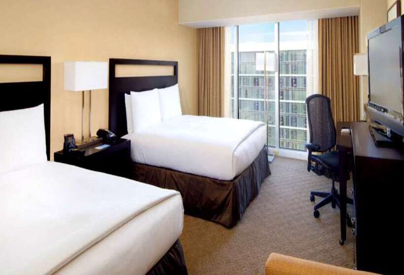 غرفة قياسية سرير ملكى, Hilton Los Angeles/san Gabriel