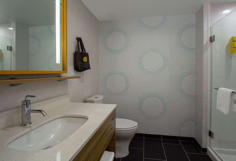 غرفة قياسية سرير ملكى, Hilton Los Angeles/san Gabriel