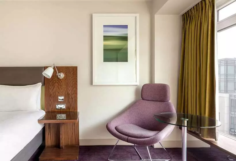 اتاق سوپریور با تخت بزرگ, Hilton Los Angeles/san Gabriel