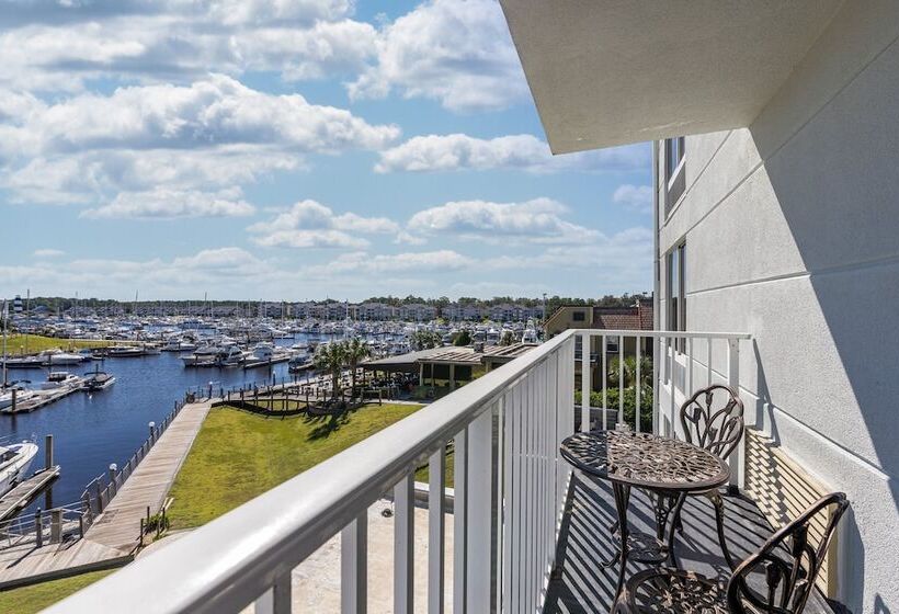 Люкс с Видом, Holiday Inn Express North Myrtle Beach   Little River, An Ihg