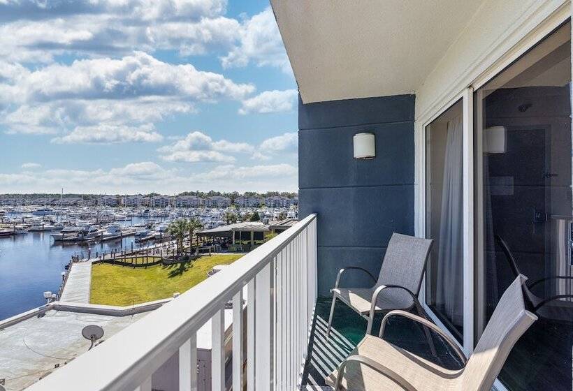 Люкс 2 Спальни, Holiday Inn Express North Myrtle Beach   Little River, An Ihg