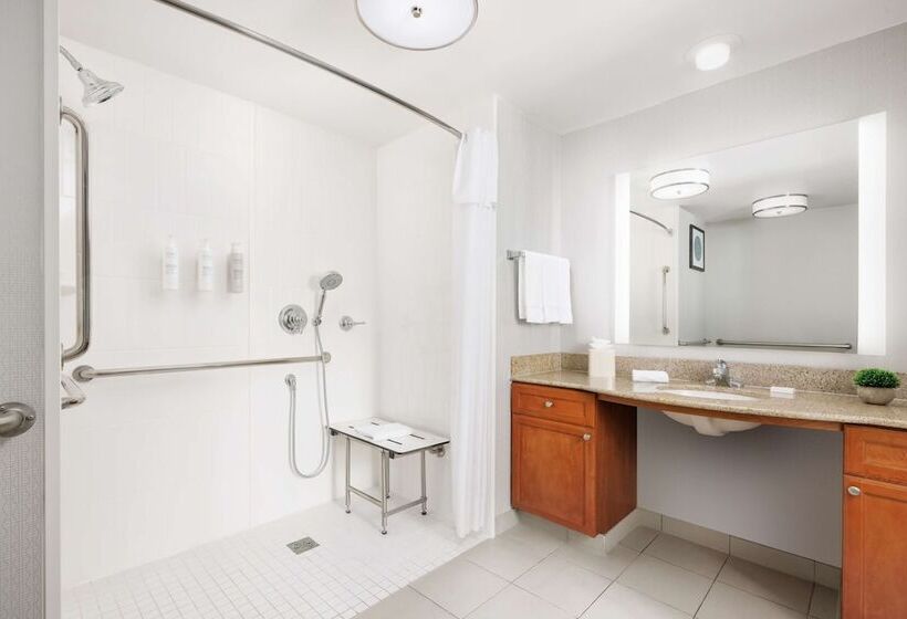 جناح لذوى الاحتياجات الخاصة, Homewood Suites Corpus Christi