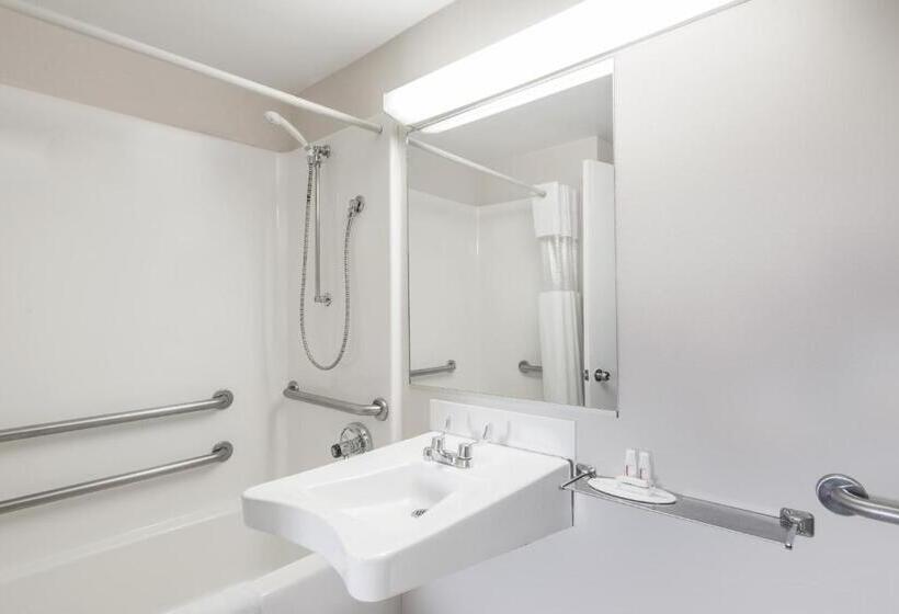 غرفة قياسية سرير كينج, Howard Johnson By Wyndham Lenox