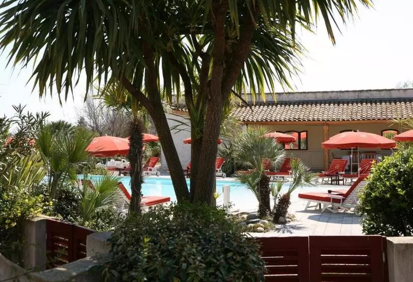 سوییت جونیور, Hôtel L  Estelle En Camargue