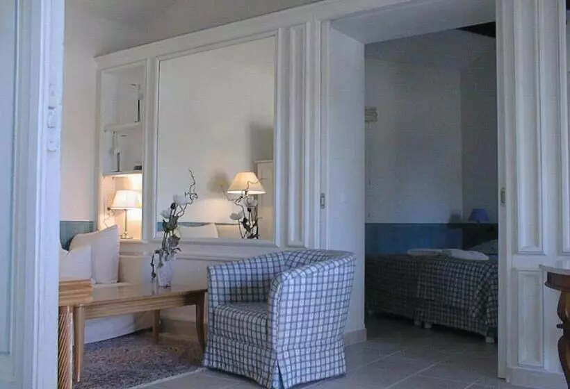سوییت جونیور, Hôtel L  Estelle En Camargue