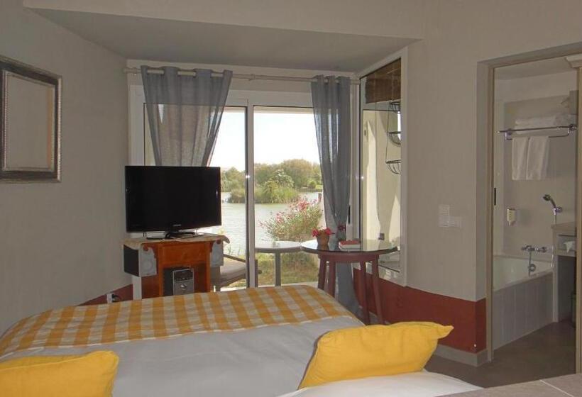 Четырехместный Номер Стандарт, Hôtel L  Estelle En Camargue