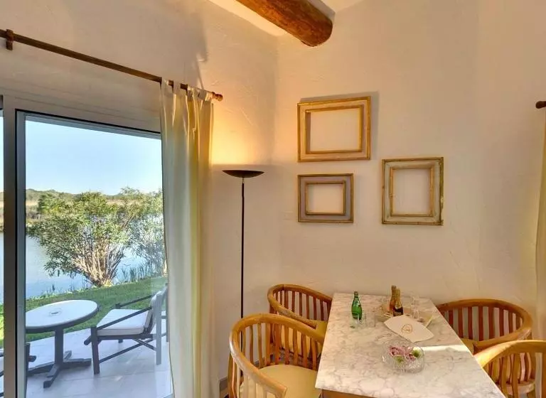 اتاق استاندارد چهار تخته, Hôtel L  Estelle En Camargue