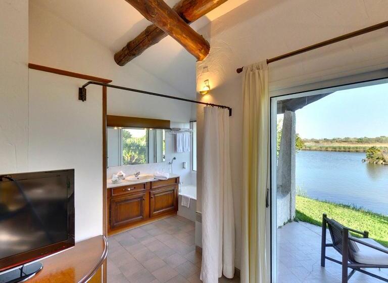 スタンダード4人部屋, Hôtel L  Estelle En Camargue