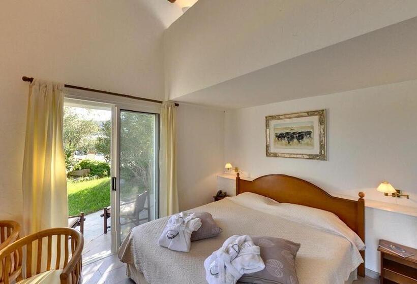 スタンダード4人部屋, Hôtel L  Estelle En Camargue