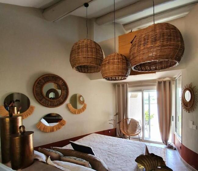 スタンダード4人部屋, Hôtel L  Estelle En Camargue