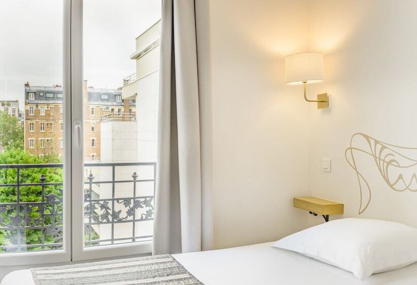 スタンダードトリプルルーム, Korner Eiffel