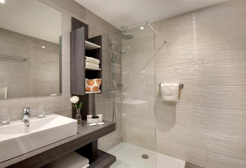 Номер Superior, The Originals Boutique, Hôtel Les Strélitzias, Antibes Juan Les Pins