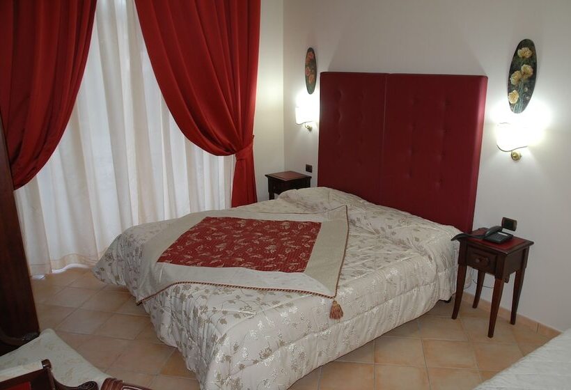 Номер Стандарт Трехместный, Charme Hotel Villa Principe Di Fitalia