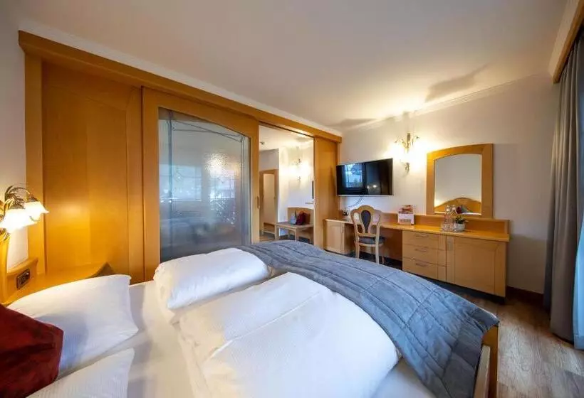 Sviitti 2 Makuuhuonetta, Aktiv & Wellnesshotel Zentral