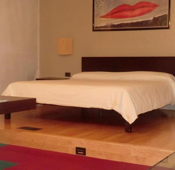 غرفة قياسية, Al Gabbiano