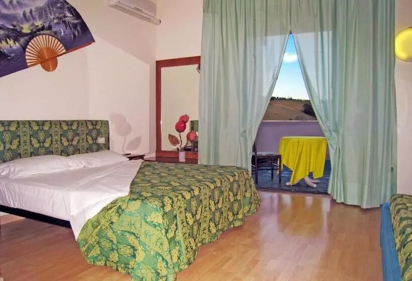 スタンダード4人部屋, Albergo Boomerang