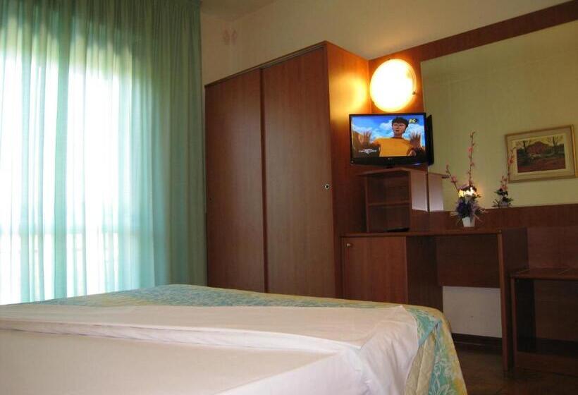 חדר סופריור לארבעה, Albergo Boomerang