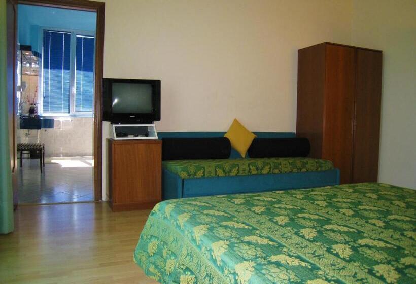 חדר סופריור לארבעה, Albergo Boomerang