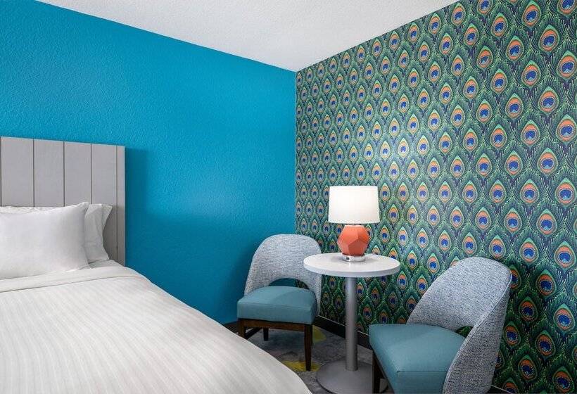 Номер Стандарт, Capt Hirams Resort