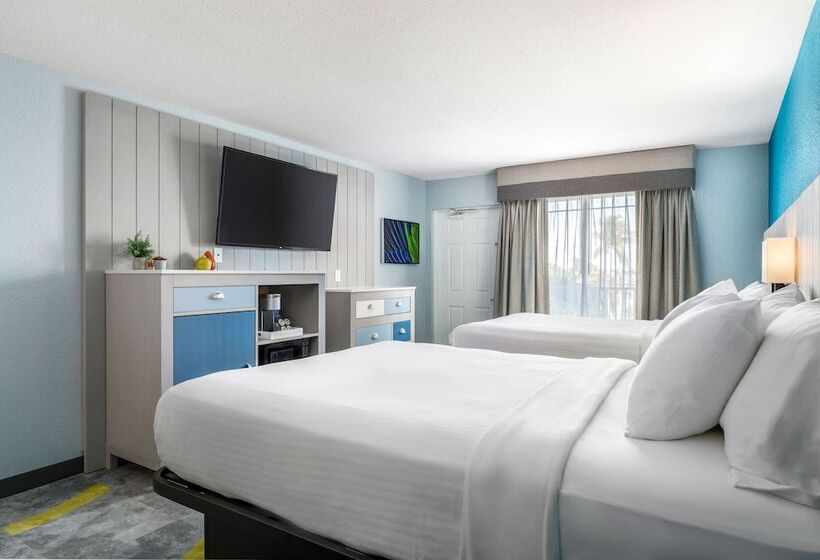 Номер Стандарт, Capt Hirams Resort