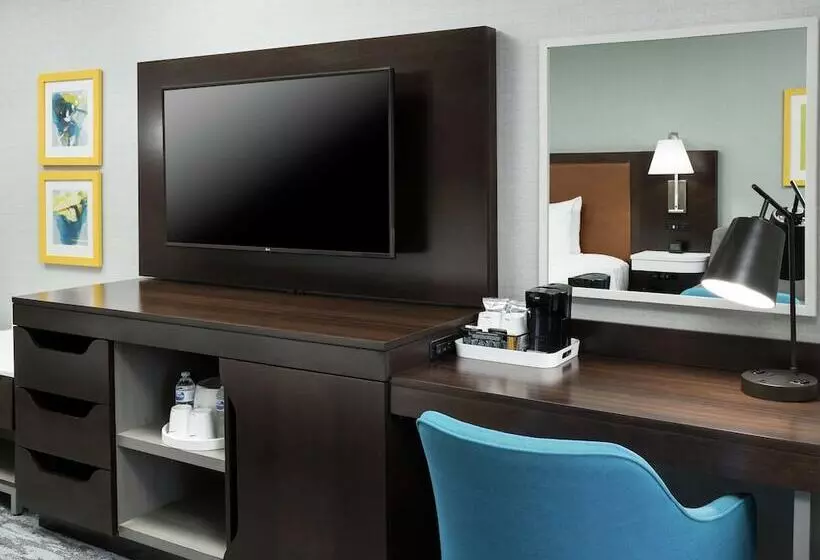 Standard-huone Parivuode, Hampton Inn & Suites Memphis Beale Street