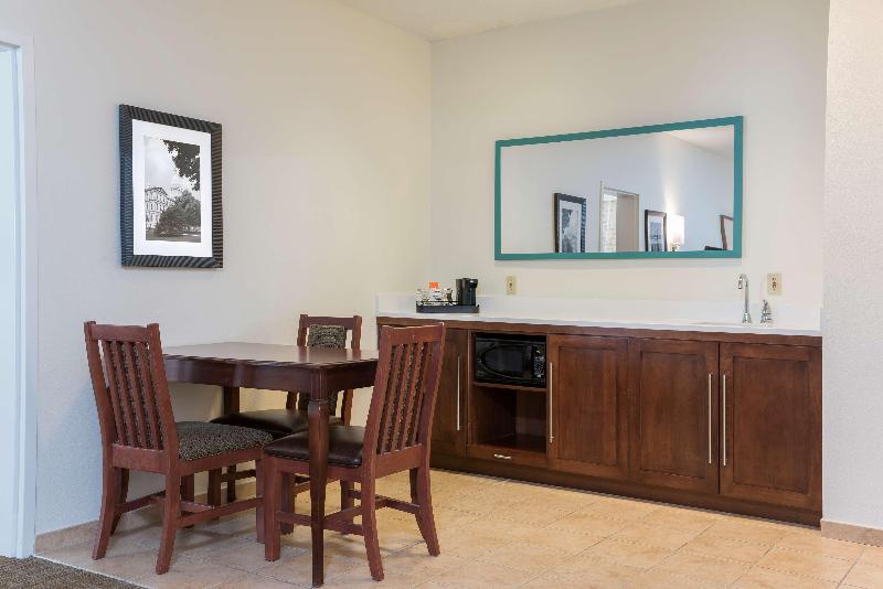 جناح سرير كينج, Hampton Inn East Lansing